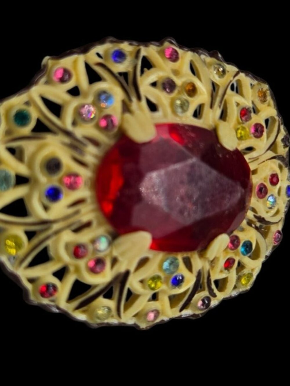Vtg 1930s Art Deco Celluloid Filigree Brooch Central Red Stone Colorful Accents - Picture 7 of 9